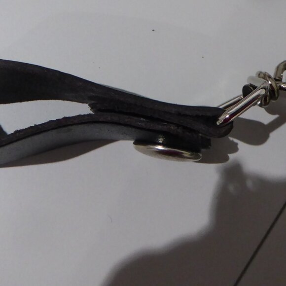 Brutus on motorcycle leather trifold wallet with chain - Picture 5 of 9